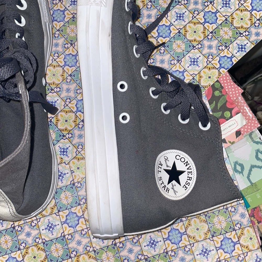Converse - Picture 4 of 11